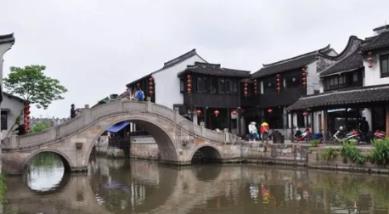 火箭后半段面临三难题：截止日需展开梭哈，替补前锋缺阵影响大